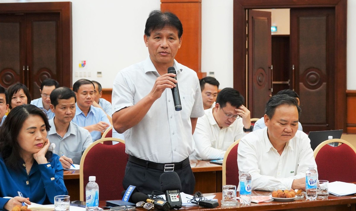 Ông Đặng Ngọc Minh, Phó Tổng cục trưởng Tổng cục Thuế (Bộ Tài chính) trả lời tại họp báo chiều 18/6 Ông Đặng Ngọc Minh, Phó Tổng cục trưởng Tổng cục Thuế (Bộ Tài chính) trả lời tại họp báo chiều 18/6