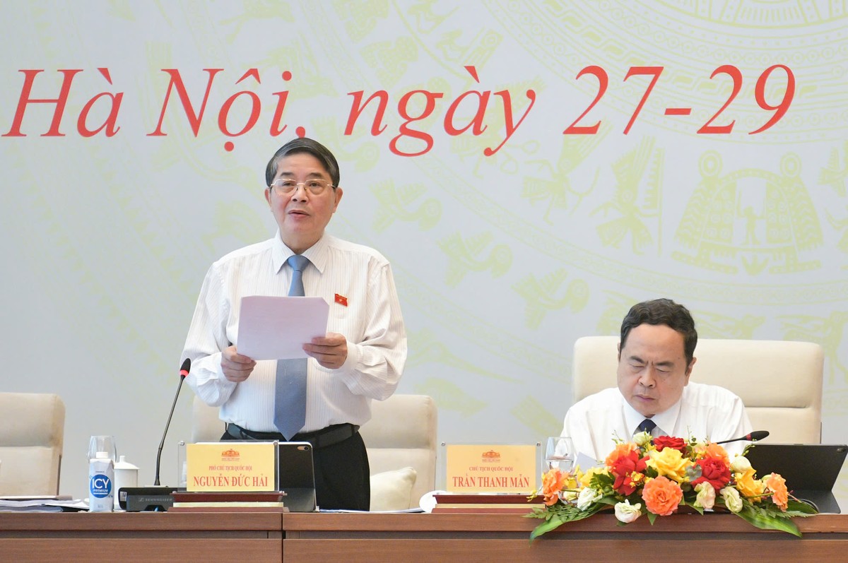 Phó Chủ tịch Quốc hội Nguyễn Đức Hải chủ trì phiên thảo luận về dự án Luật Thuế VAT tại Hội nghị ĐBQH chuyên trách sáng 29/8