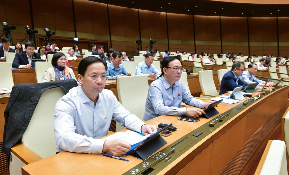 Quốc hội thảo luận về dự thảo Luật Thuế giá trị gia tăng sáng 29/10