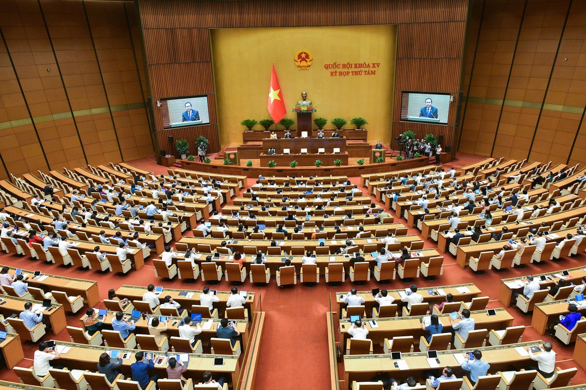 Chiều 12/11, Quốc hội đã bấm nút thông qua dự thảo Nghị quyết về Kế hoạch phát triển kinh tế xã hội năm 2025