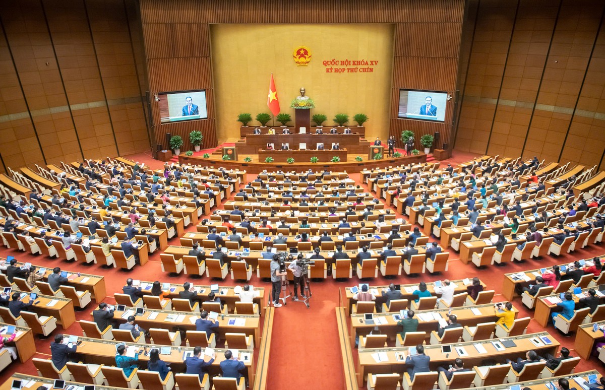 Quốc hội khoá XV khai mạc trọng thể Kỳ họp thứ 9 tại Hội trường Diên Hồng, nhà Quốc hội sáng 5/5/2025.