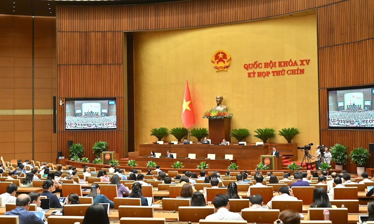 Quốc hội nghe Tờ trình dự thảo Nghị quyết thí điểm một số cơ chế, chính sách đặc thù phát triển nhà ở xã hội sáng 20/5