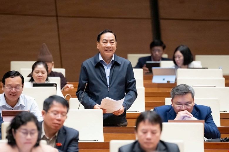 Đại biểu Phạm Văn Hoà (đoàn Đồng Tháp)