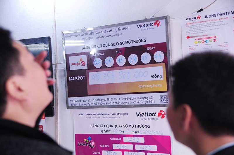 Xổ số Vietlott gây sốt trong ngày ra mắt người dân Thủ đô ảnh 12