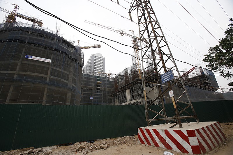 Cảnh ngổn ngang tại công trường dự án Sunshine Garden ảnh 9