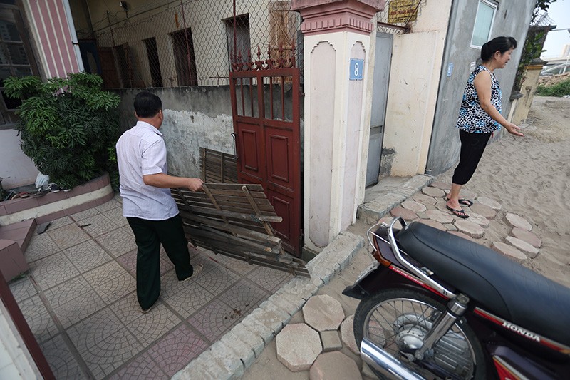 Hà Nội: Người dân bỏ hoang nhà vì mặt đường bỗng dưng cao hơn cả mét ảnh 5