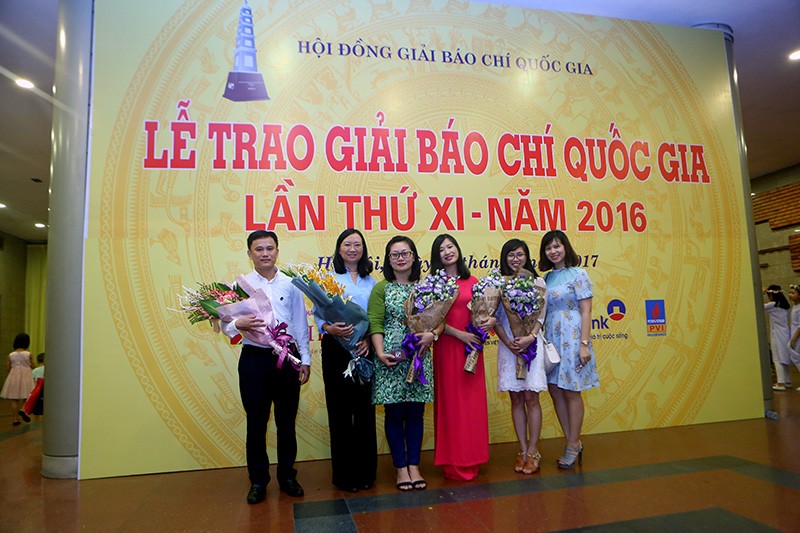Báo Đầu tư vinh dự nhận 2 giải báo chí quốc gia năm 2016 ảnh 6