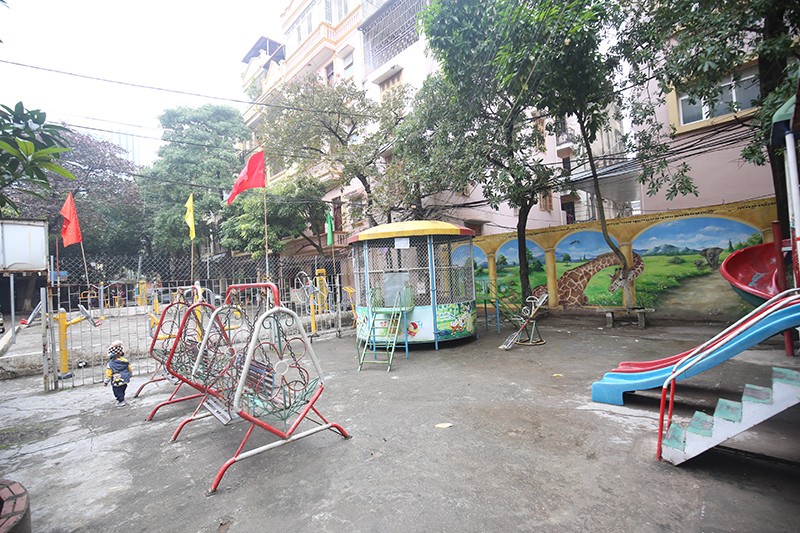 Hà Nội khoác áo mới cho chung cư cũ bằng tranh bích họa ảnh 9