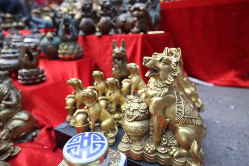 Hình ảnh linh vật năm mới xuất hiện khắp phố Hà Nội ảnh 5