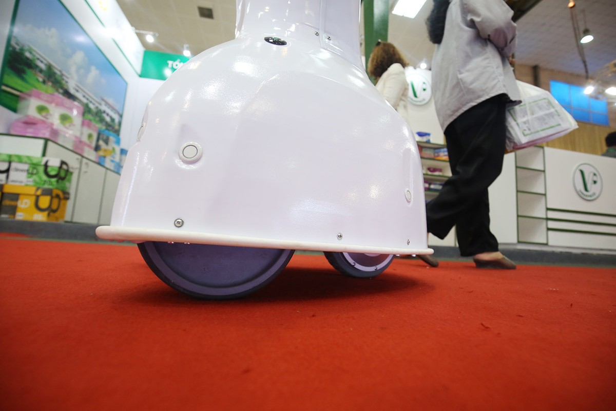 Cận cảnh nhan sắc “cô gái” robot tại Việt Nam Expo 2018 ảnh 4
