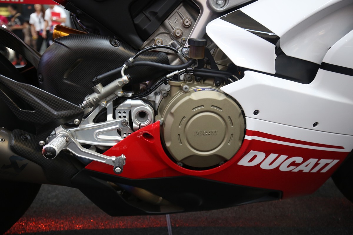 Môtô khủng giá 2,1 tỷ đồng tại Auto Expo 2018 ảnh 3