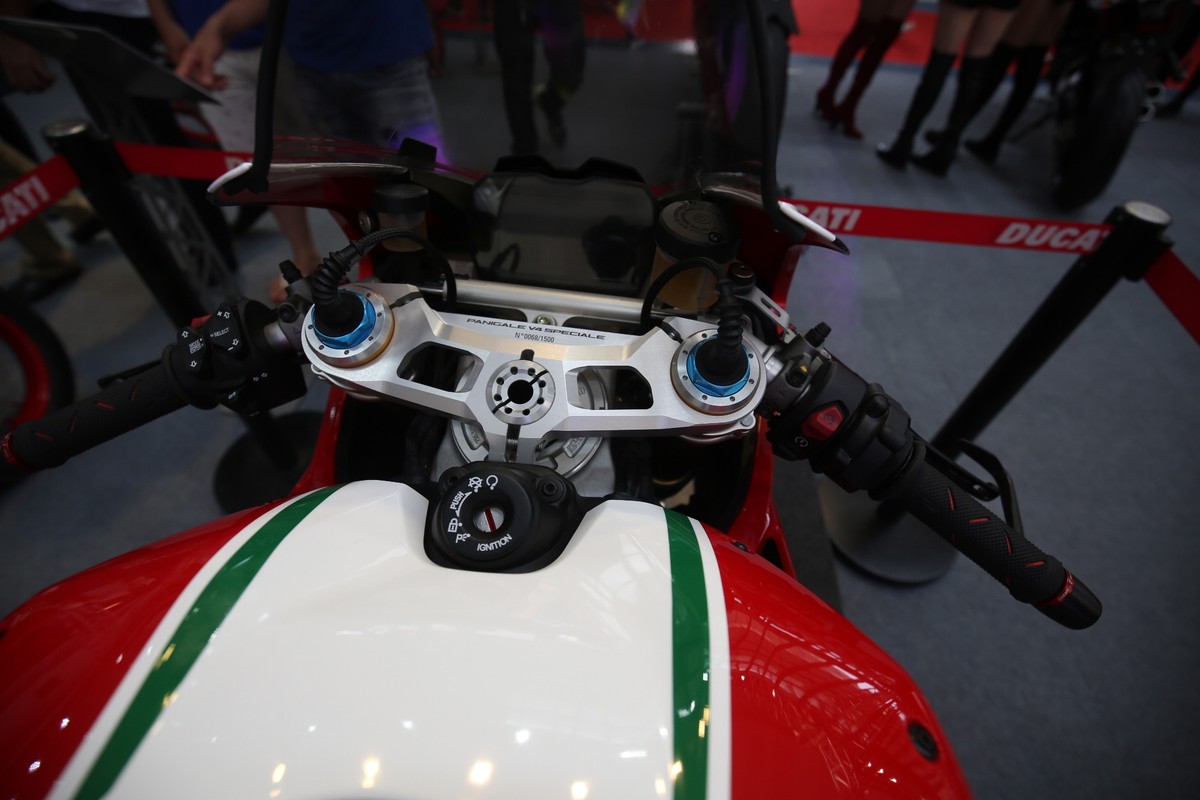 Môtô khủng giá 2,1 tỷ đồng tại Auto Expo 2018 ảnh 4