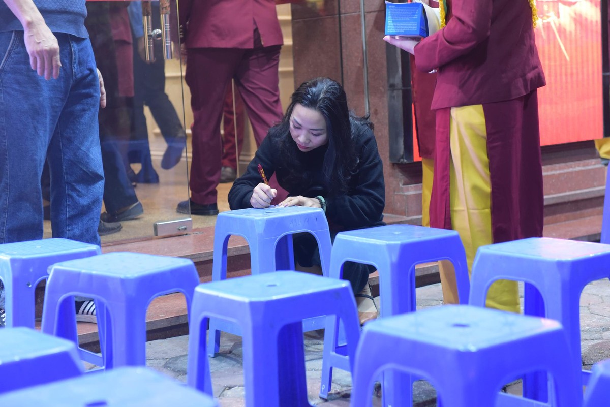 Virus Corona khiến cửa hàng vàng khác lạ trong ngày Thần Tài ảnh 7