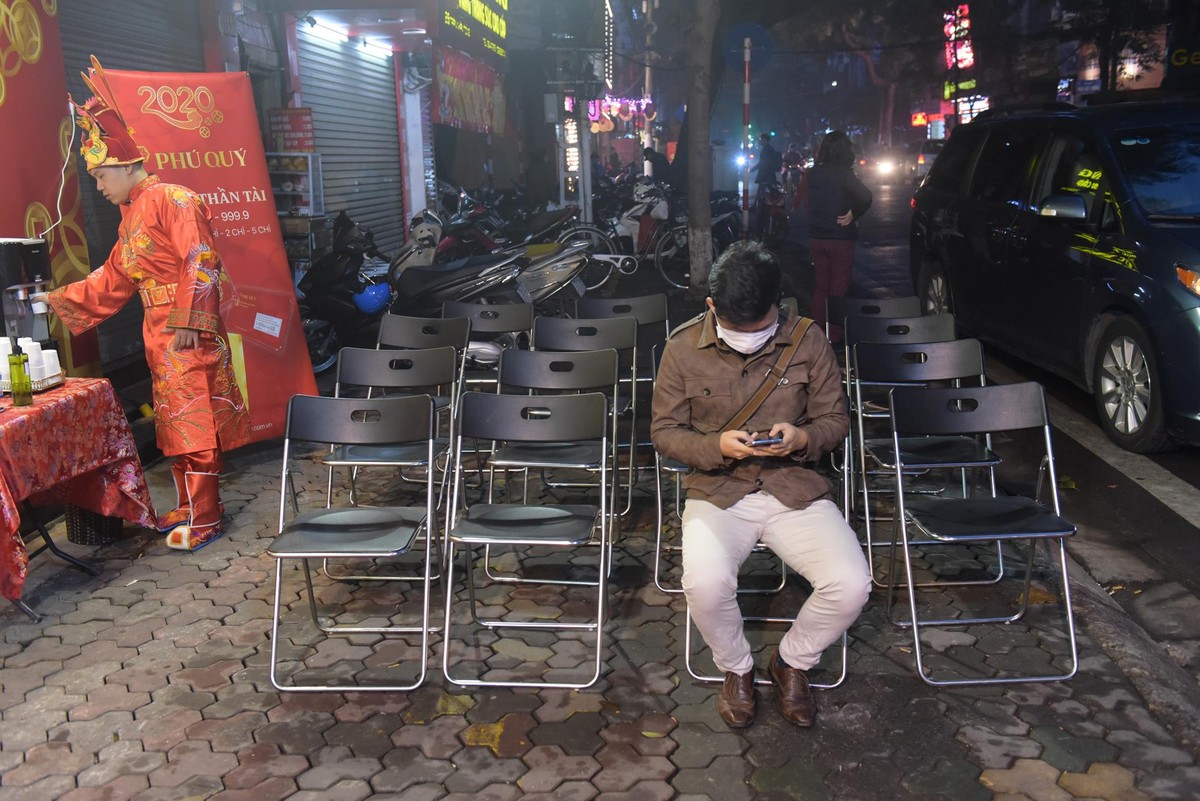 Virus Corona khiến cửa hàng vàng khác lạ trong ngày Thần Tài ảnh 4