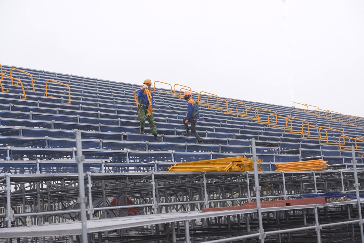 Cảnh tháo dỡ khán đài F1 chờ ngày tái khởi tranh ảnh 9