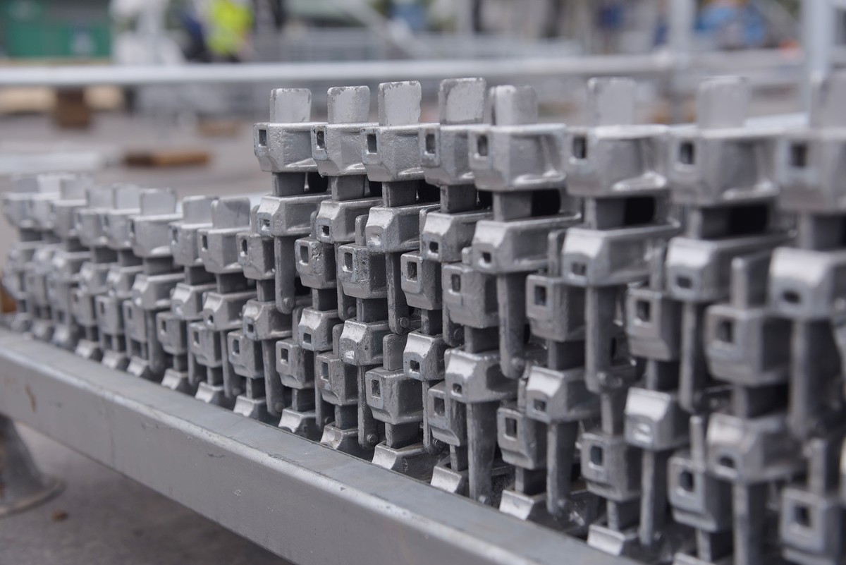 Cảnh tháo dỡ khán đài F1 chờ ngày tái khởi tranh ảnh 5