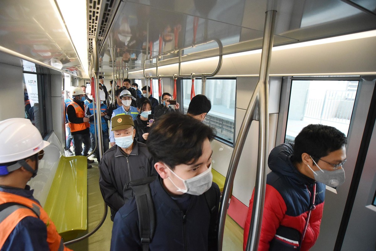 Sự kiện tham quan đoàn tàu đầu tiên của tuyến đường sắt đô thị số 3, đoạn Nhổn - Ga Hà Nội sẽ diễn ra từ từ 9 giờ đến 15 giờ ngày 23 - 24/1, tại nhà ga S1 - Nhổn đối diện trường Đại học Công Nghiệp.