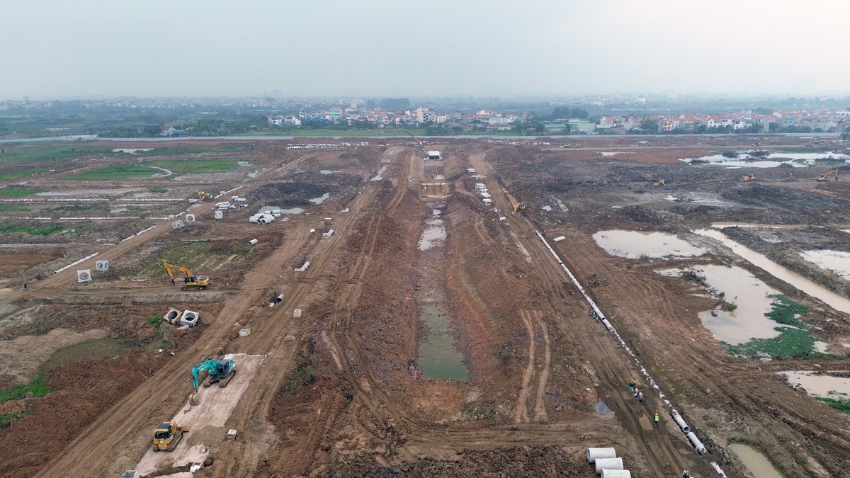 Theo báo cáo đánh giá tác động môi trường (ĐTM), khu đô thị này dự kiến hoàn thành thi công vào tháng 6/2030 và vận hành từ đầu năm 2031. Theo quy hoạch, dự án gồm các sản phẩm chung cư, biệt thự, nhà liền kề, văn phòng, khách sạn, thương mại dịch vụ...