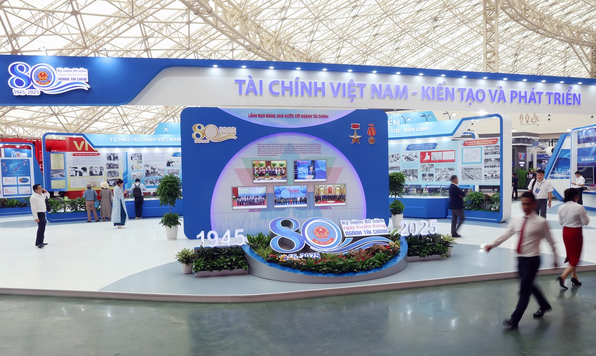 Triển lãm thành tựu đất nước là hoạt động trọng điểm chào mừng kỷ niệm 80 năm Quốc khánh nước Cộng hòa xã hội chủ nghĩa Việt Nam. Trong ảnh: Không gian trưng bày của Bộ Tài chính trong khu vực triển lãm.