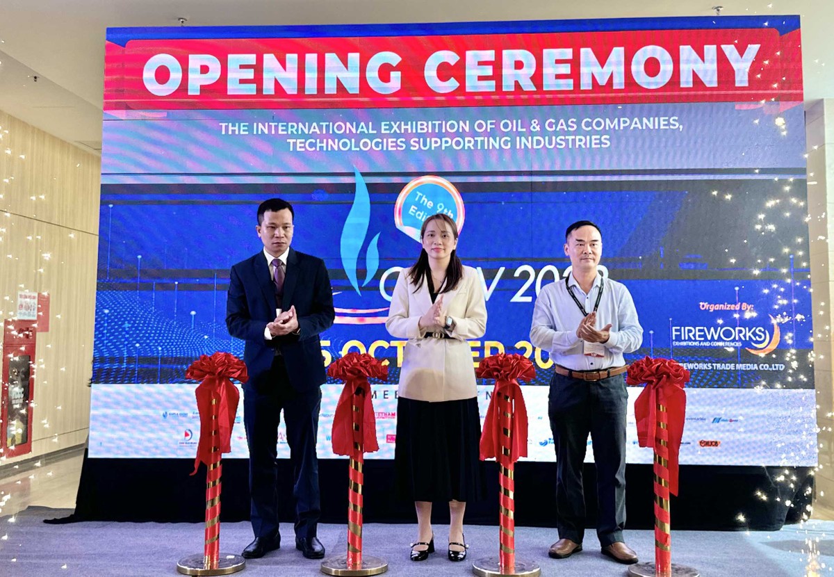 Đây là sự kiện chuyên ngành dầu khí được tổ chức lần thứ 9 tại Vũng Tàu. Đây là sự kiện chuyên ngành dầu khí được tổ chức lần thứ 9 tại Vũng Tàu.