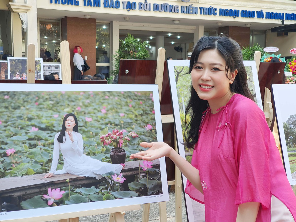 Nhân vật chính trong tác phẩm &quot;Em và sen&quot;