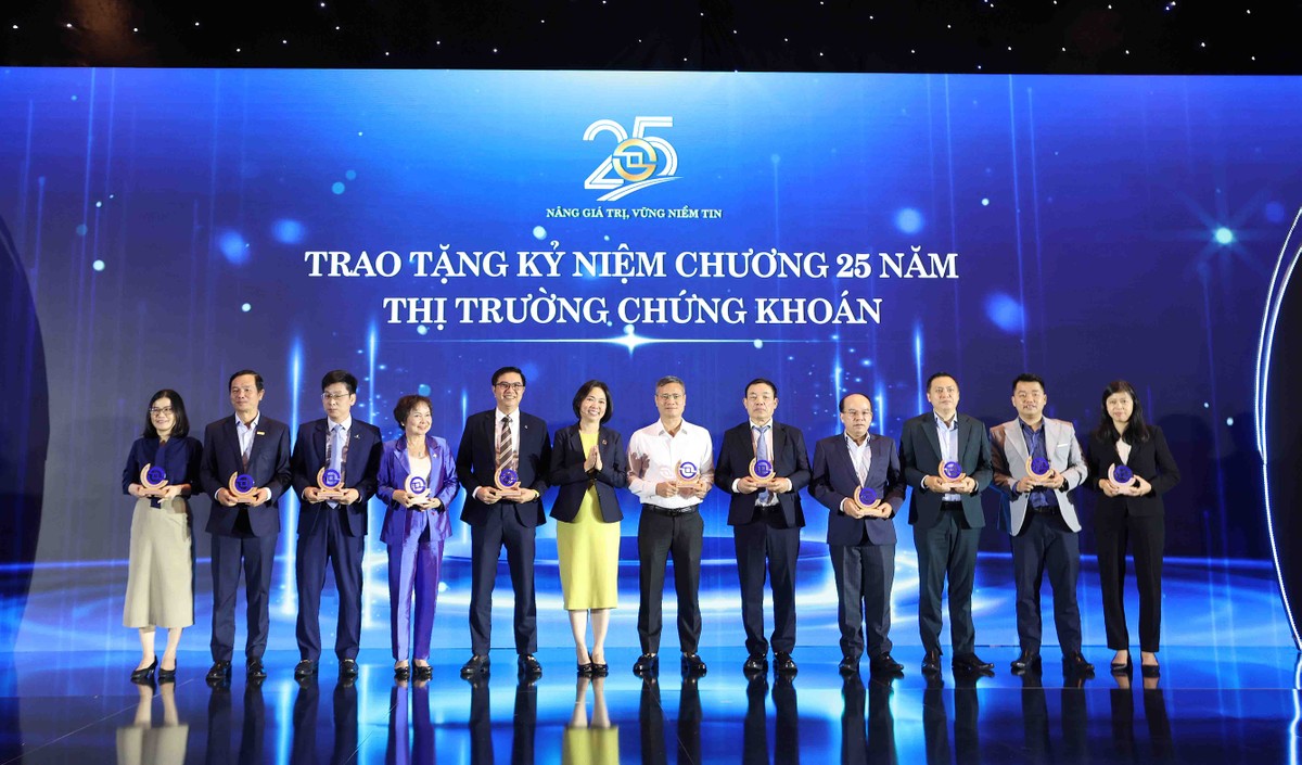 Các công ty niêm yết đã đồng hành và có đóng góp tích cực cho sự phát triển của thị trường chứng khoán Việt Nam.