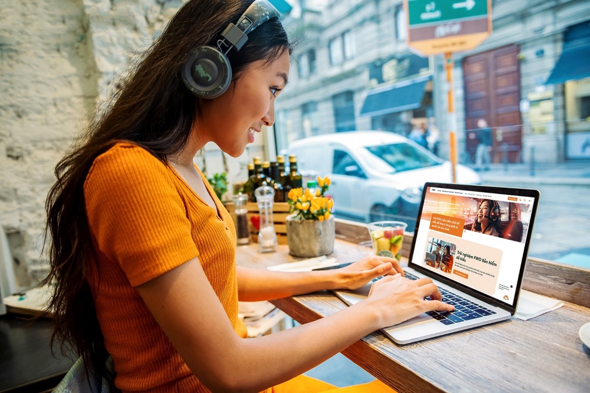 Tính năng chú thích thuật ngữ bảo hiểm tức thời trực tuyến của FWD là một trong những cải tiến nổi bật trong ngành. Tính năng chú thích thuật ngữ bảo hiểm tức thời trực tuyến của FWD là một trong những cải tiến nổi bật trong ngành.