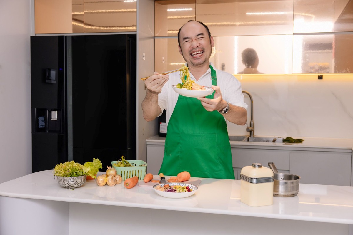 Lựa chọn ăn sạch là cách diễn viên Tiến Luật “khoe” khỏe với khán giả. Ảnh: Facebook nhân vật Lựa chọn ăn sạch là cách diễn viên Tiến Luật “khoe” khỏe với khán giả. Ảnh: Facebook nhân vật