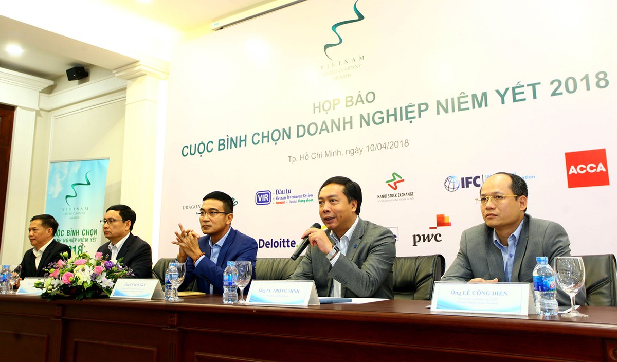 Khởi động Cuộc bình chọn Doanh nghiệp niêm yết năm 2018 ảnh 1 Khởi động Cuộc bình chọn Doanh nghiệp niêm yết năm 2018 ảnh 1