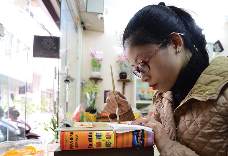 Hoa đất - thú chơi độc đáo ngày Tết ảnh 2 Hoa đất - thú chơi độc đáo ngày Tết ảnh 2