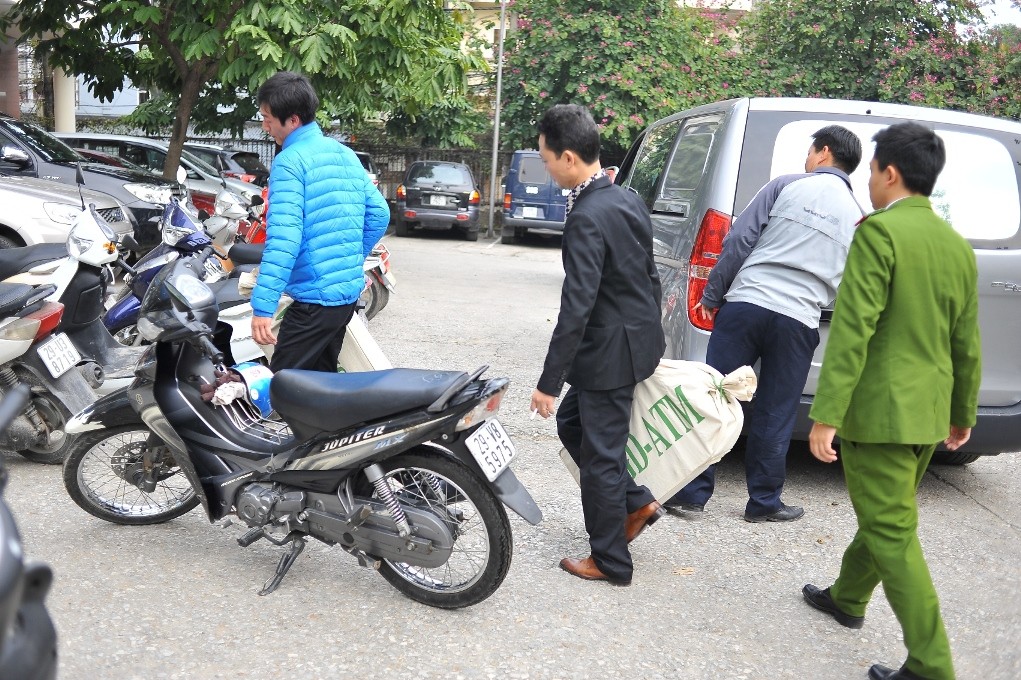 Vietcombank giải thích nguyên nhân tắc ATM dịp Tết ảnh 2