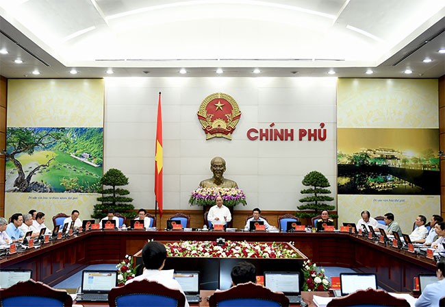 Thủ tướng Nguyễn Xuân Phúc: Văn bản sai sót thì Bộ trưởng chủ trì phải chịu trách nhiệm ảnh 1 Thủ tướng Nguyễn Xuân Phúc: Văn bản sai sót thì Bộ trưởng chủ trì phải chịu trách nhiệm ảnh 1