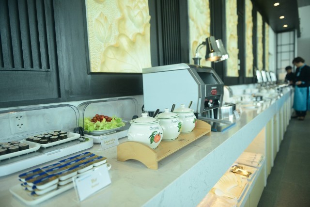 Ngắm phòng chờ Lotus hạng 4 sao của Vietnam Airlines tại Sân bay Tân Sơn Nhất  ảnh 2