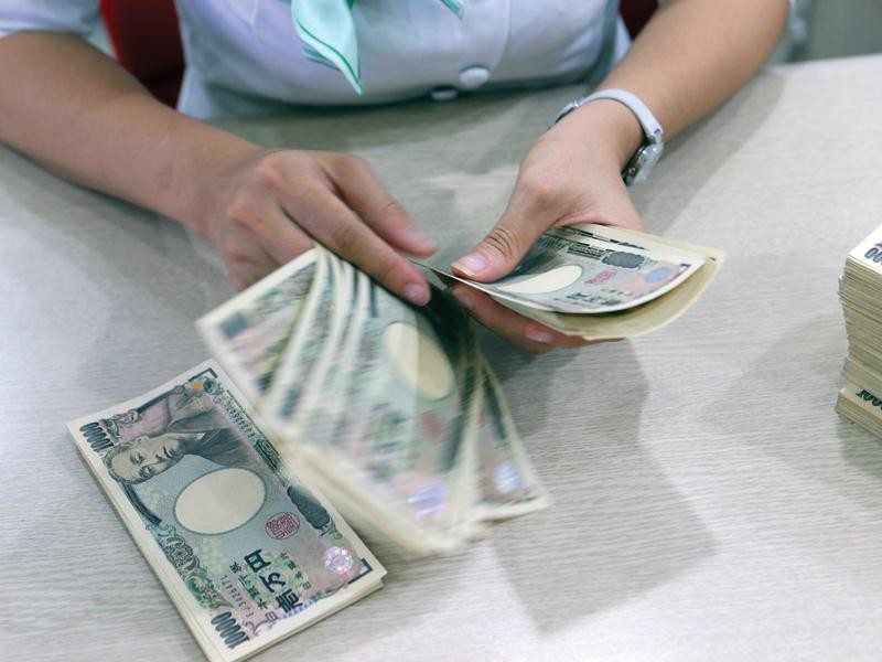 Kẻ cười, người khóc khi một loạt đồng tiền nhảy múa ảnh 1 Kẻ cười, người khóc khi một loạt đồng tiền nhảy múa ảnh 1