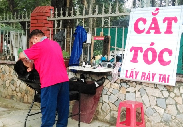 Sáng 30 Tết: Những nghề “bội thu” ảnh 1 Sáng 30 Tết: Những nghề “bội thu” ảnh 1