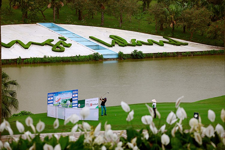 Ngắm vẻ đẹp sân gôn tốt nhất Việt Nam năm 2016 Kings Island ảnh 12