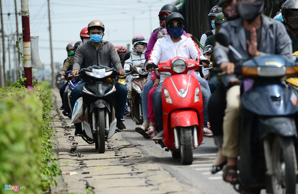 Trạm thu phí xả cửa vì người dân ùn ùn đi nghỉ lễ ảnh 5