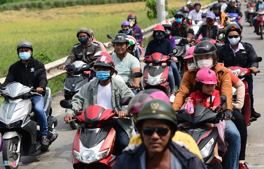 Trạm thu phí xả cửa vì người dân ùn ùn đi nghỉ lễ ảnh 6