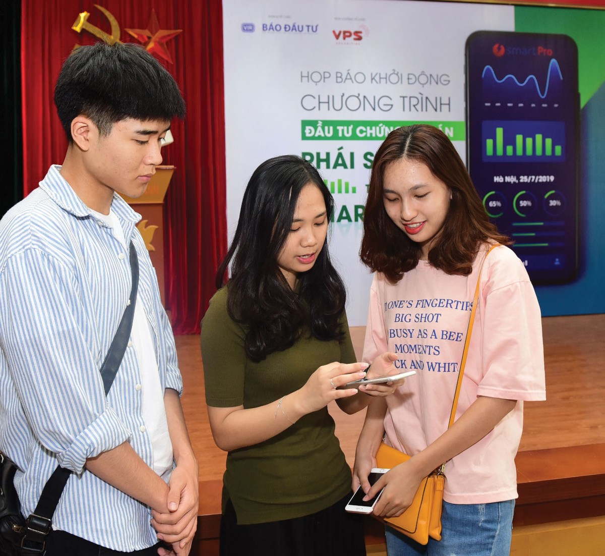 Thị trường chứng khoán sang tuổi 20 ảnh 8 Thị trường chứng khoán sang tuổi 20 ảnh 8