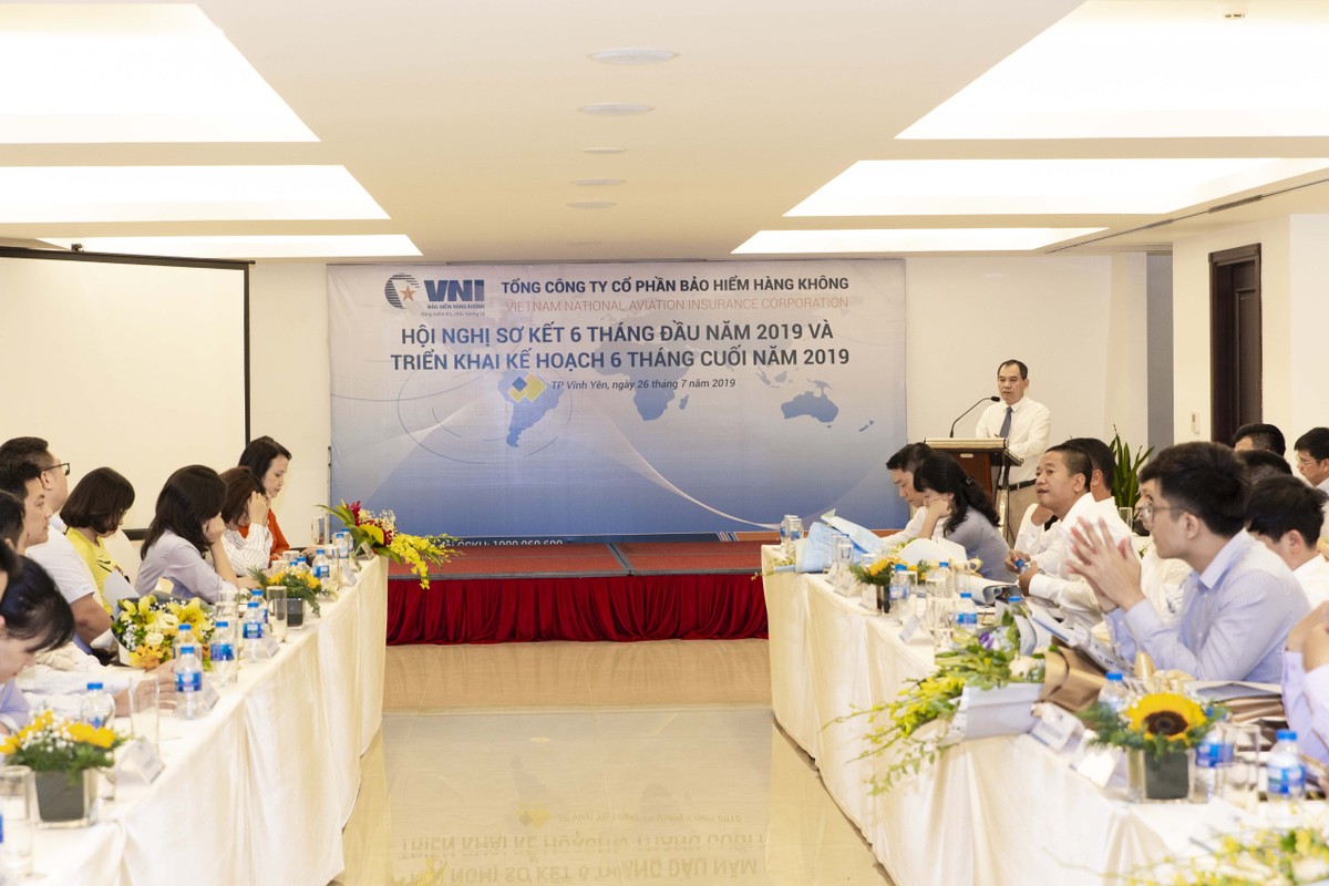 Bảo hiểm hàng không (VNI) năng động và chuyên nghiệp ảnh 3 Bảo hiểm hàng không (VNI) năng động và chuyên nghiệp ảnh 3