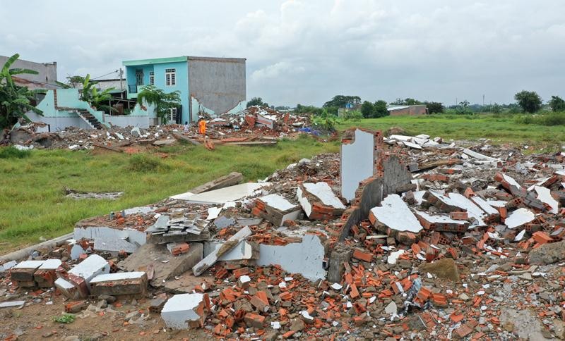 Hệ lụy quy hoạch treo tại TP.HCM: Một góc nhìn khác - Bài 3: Dân mất nhà, Nhà nước mất cán bộ ảnh 2 Hệ lụy quy hoạch treo tại TP.HCM: Một góc nhìn khác - Bài 3: Dân mất nhà, Nhà nước mất cán bộ ảnh 2