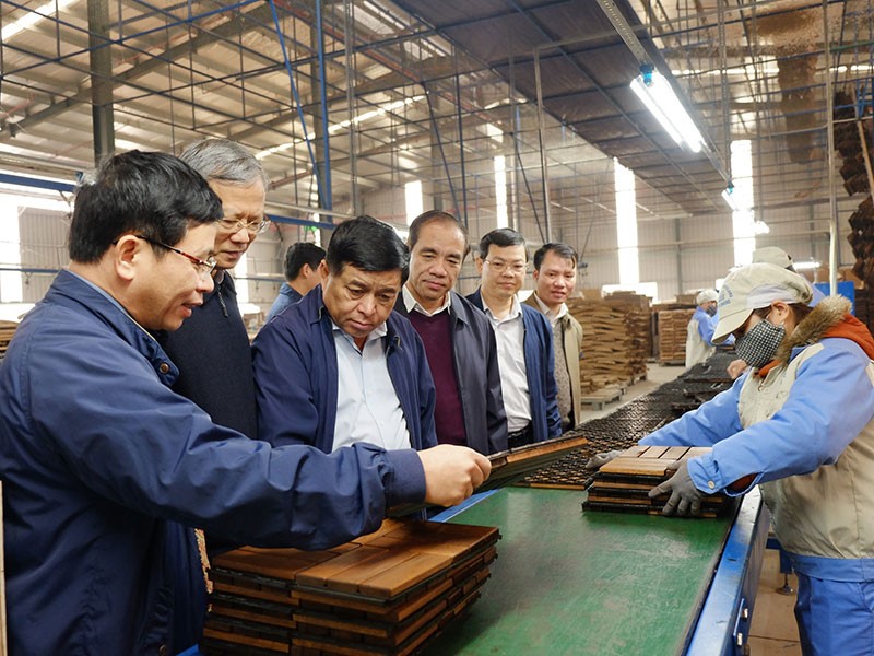 Bộ trưởng Nguyễn Chí Dũng: Tỉnh muốn mạnh thì dân phải giàu ảnh 4 Bộ trưởng Nguyễn Chí Dũng: Tỉnh muốn mạnh thì dân phải giàu ảnh 4