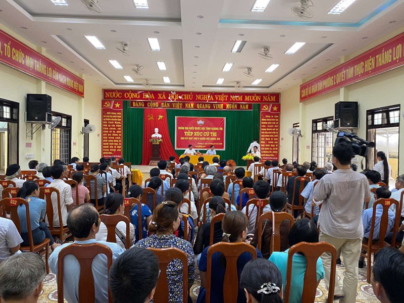 Bộ trưởng Bộ Kế hoạch và Đầu tư tiếp xúc cử tri tỉnh Quảng Trị ảnh 2 Bộ trưởng Bộ Kế hoạch và Đầu tư tiếp xúc cử tri tỉnh Quảng Trị ảnh 2