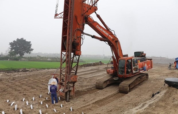 Triển khai thi công tuyến cao tốc Bắc - Nam phía Đông, đoạn Cao Bồ - Mai Sơn. Triển khai thi công tuyến cao tốc Bắc - Nam phía Đông, đoạn Cao Bồ - Mai Sơn.
