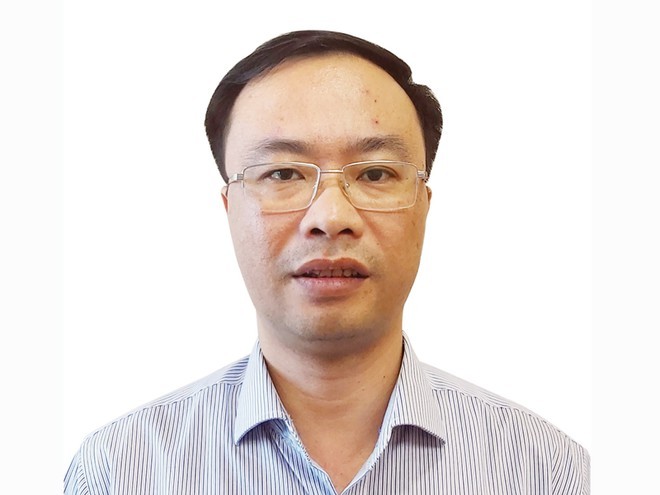 Ông Dương Mạnh Hùng, Vụ trưởng Vụ Hệ thống tài khoản quốc gia (Tổng cục Thống kê). Ông Dương Mạnh Hùng, Vụ trưởng Vụ Hệ thống tài khoản quốc gia (Tổng cục Thống kê).