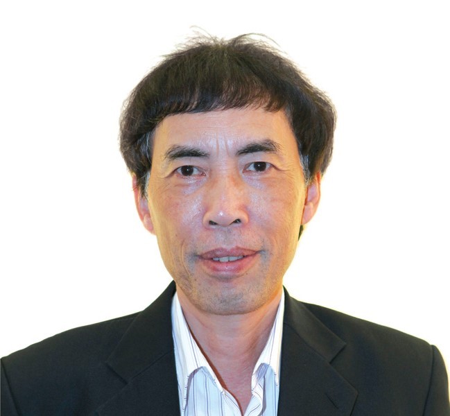 TS. Võ Trí Thành, Viện trưởng Viện Nghiên cứu chiến lược thương hiệu và cạnh tranh. TS. Võ Trí Thành, Viện trưởng Viện Nghiên cứu chiến lược thương hiệu và cạnh tranh.