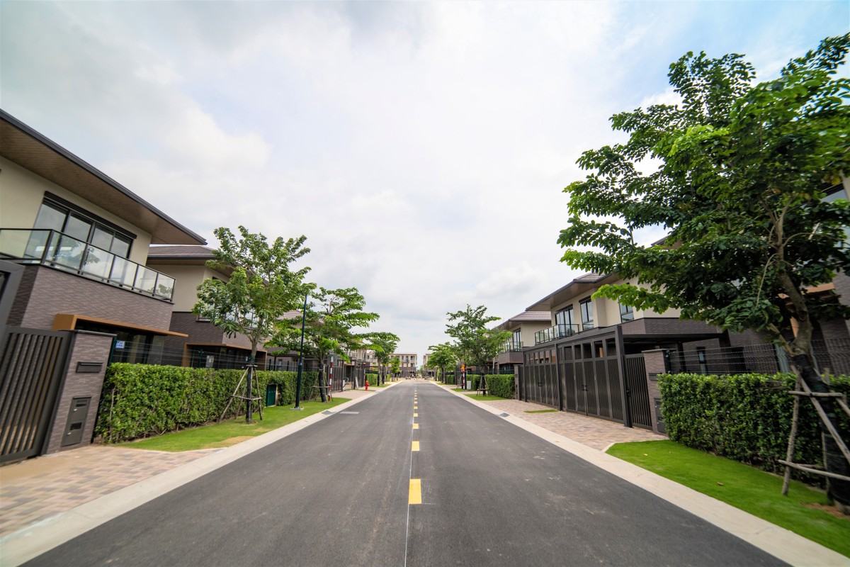 Hình ảnh thực tế bàn giao sản phẩm nhà phố, biệt thự dòng Valora. Hình ảnh thực tế bàn giao sản phẩm nhà phố, biệt thự dòng Valora.