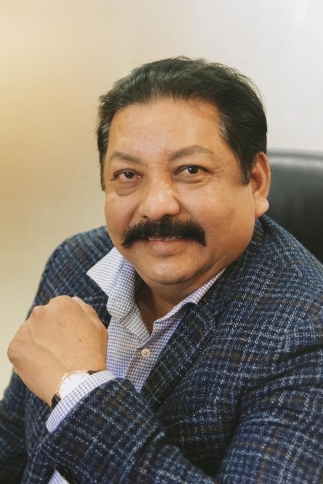 Doanh nhân, Nhà sản xuất phim Raja Ramani.