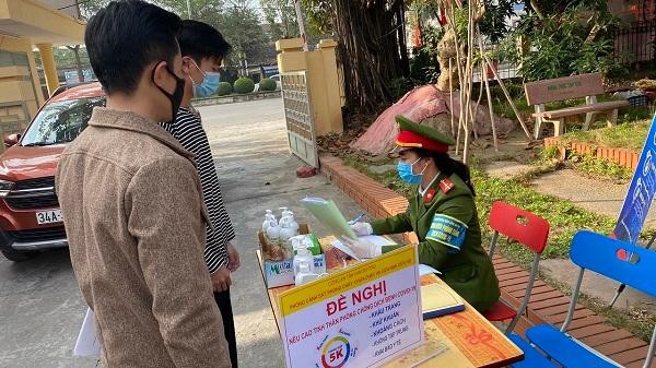 Hải Dương xử phạt nghiêm các trường hợp không thực hiện quy định giãn cách xã hội Hải Dương xử phạt nghiêm các trường hợp không thực hiện quy định giãn cách xã hội