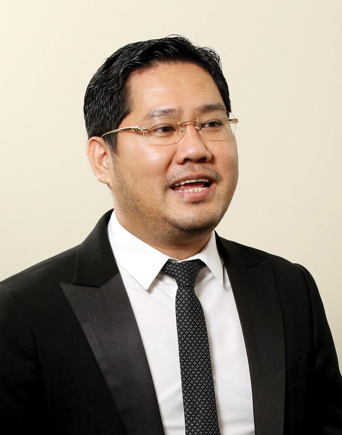 Ông Trần Lê Thanh Hiển, Chủ tịch Hội đồng quản trị, Tổng giám đốc Danh Việt Group Ông Trần Lê Thanh Hiển, Chủ tịch Hội đồng quản trị, Tổng giám đốc Danh Việt Group